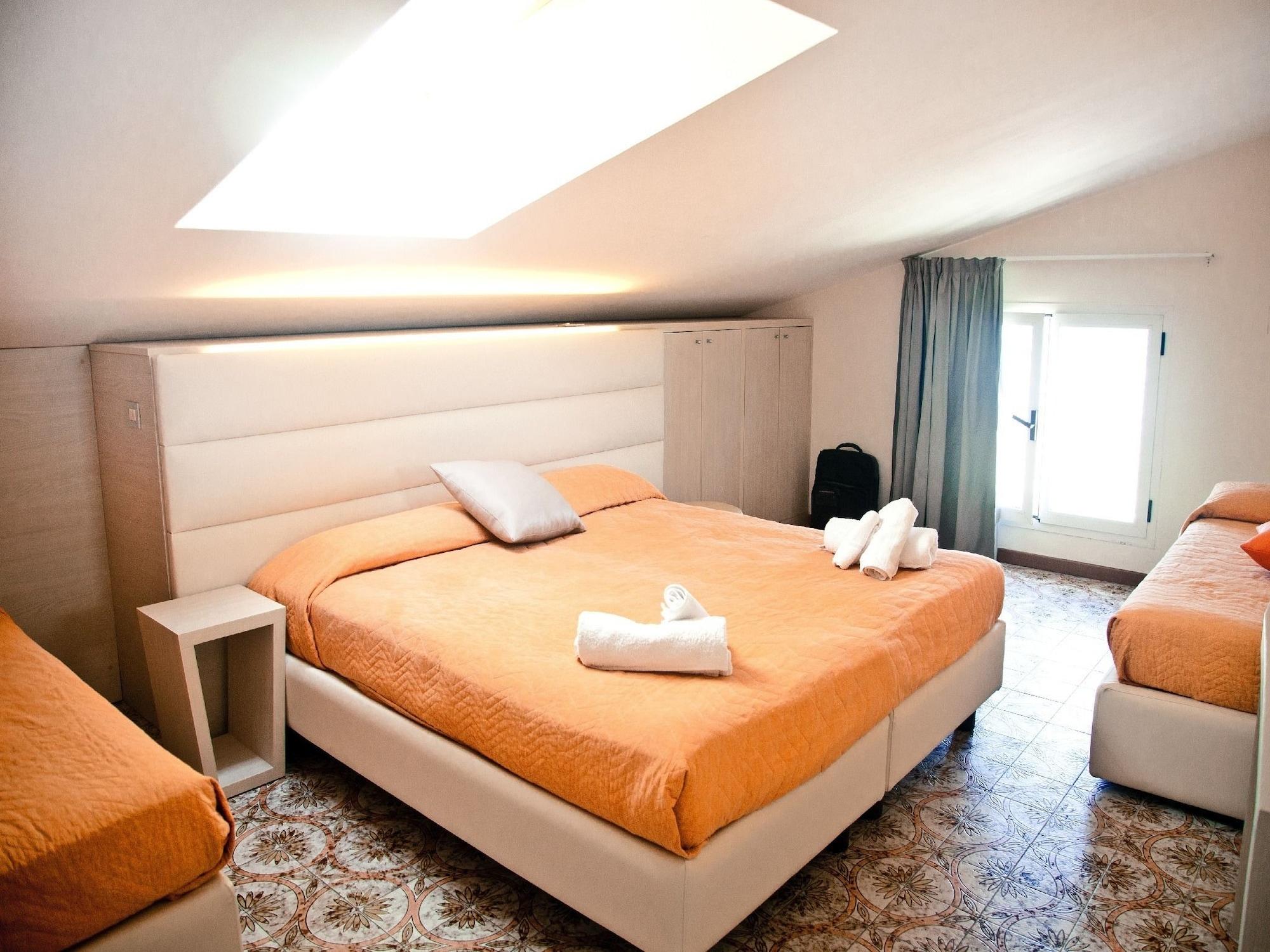 Hotel Riviera Mare Rimini Esterno foto